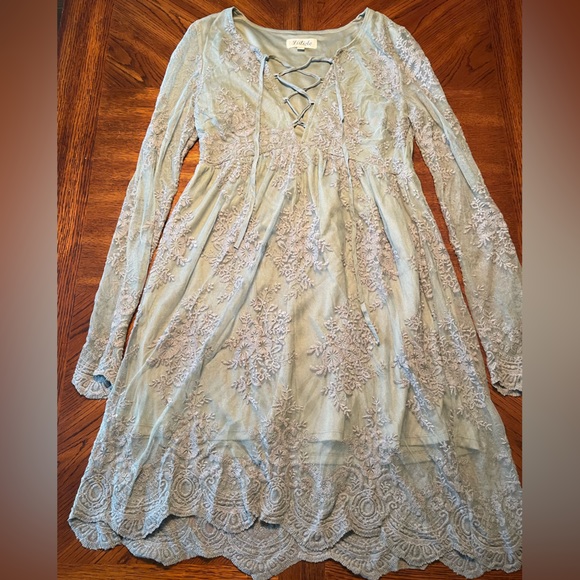 Lace Dress - Picture 1 of 3